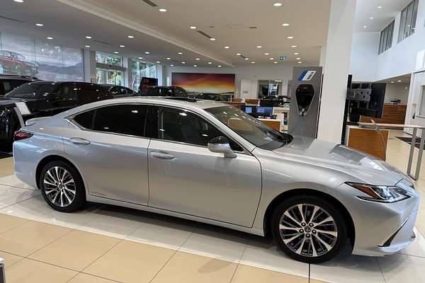 2019 Lexus ES ES300h Sports Luxury AXZH10R