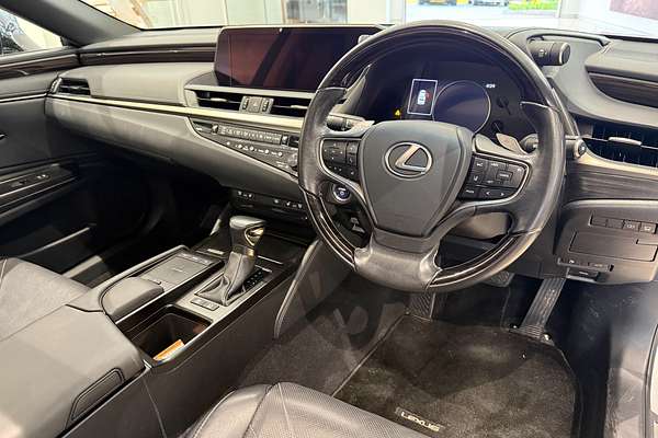 2019 Lexus ES ES300h Sports Luxury AXZH10R