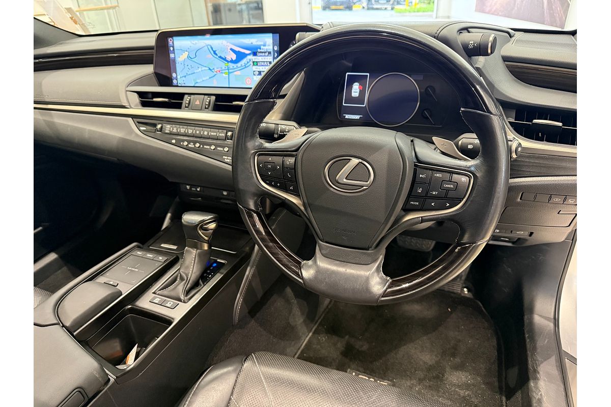 2019 Lexus ES ES300h Sports Luxury AXZH10R