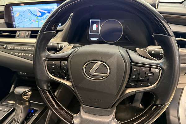 2019 Lexus ES ES300h Sports Luxury AXZH10R
