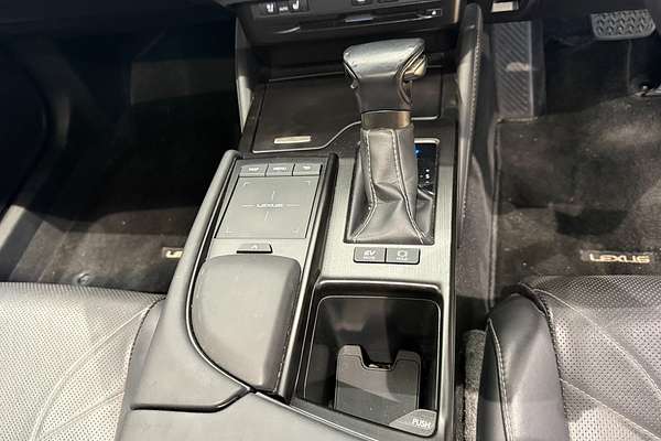 2019 Lexus ES ES300h Sports Luxury AXZH10R