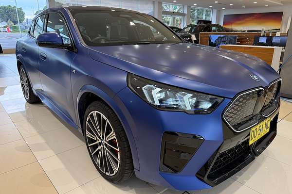 2024 BMW iX2 xDrive30 M Sport U10