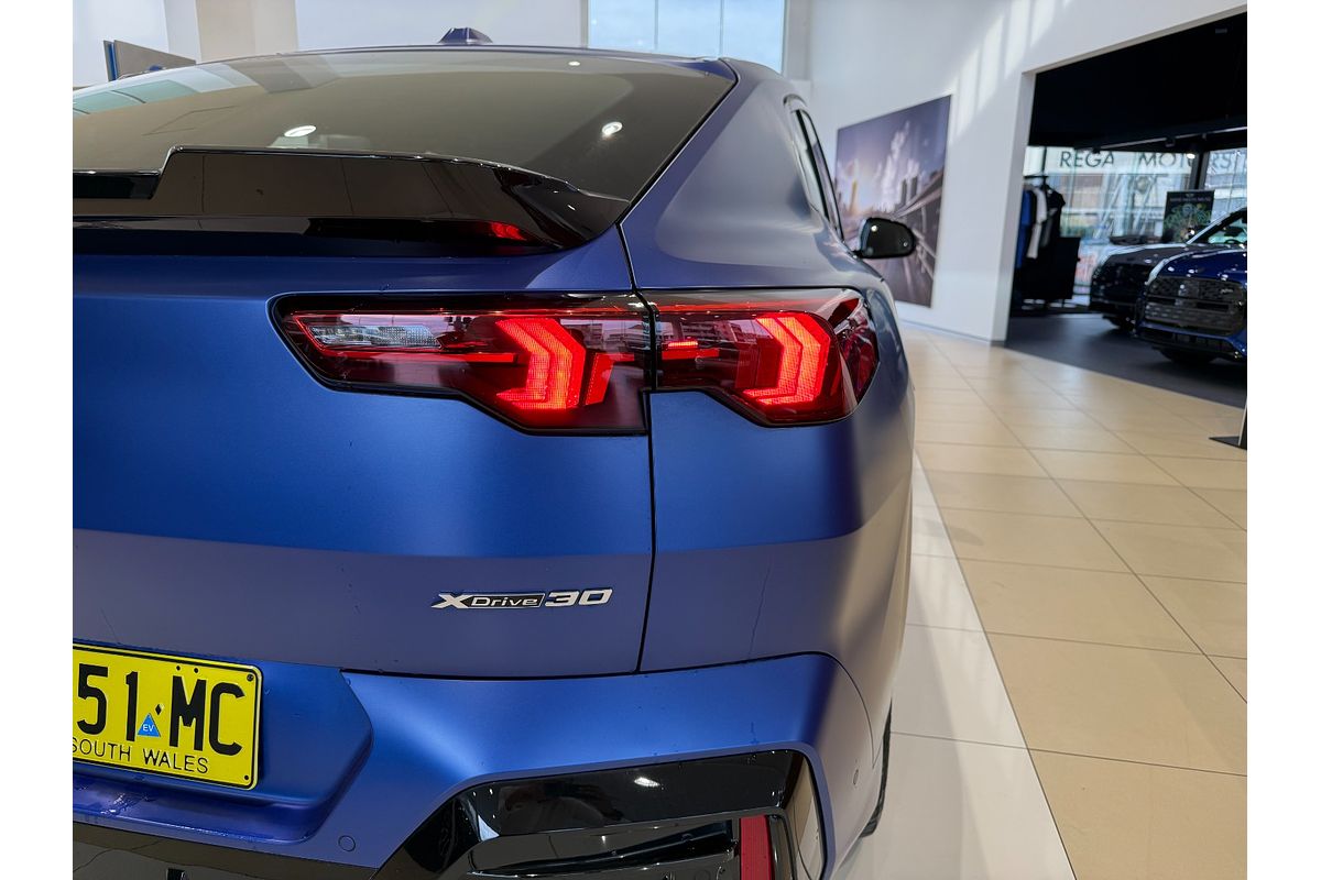 2024 BMW iX2 xDrive30 M Sport U10