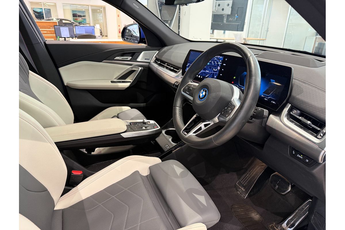2024 BMW iX2 xDrive30 M Sport U10