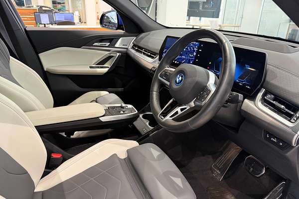 2024 BMW iX2 xDrive30 M Sport U10
