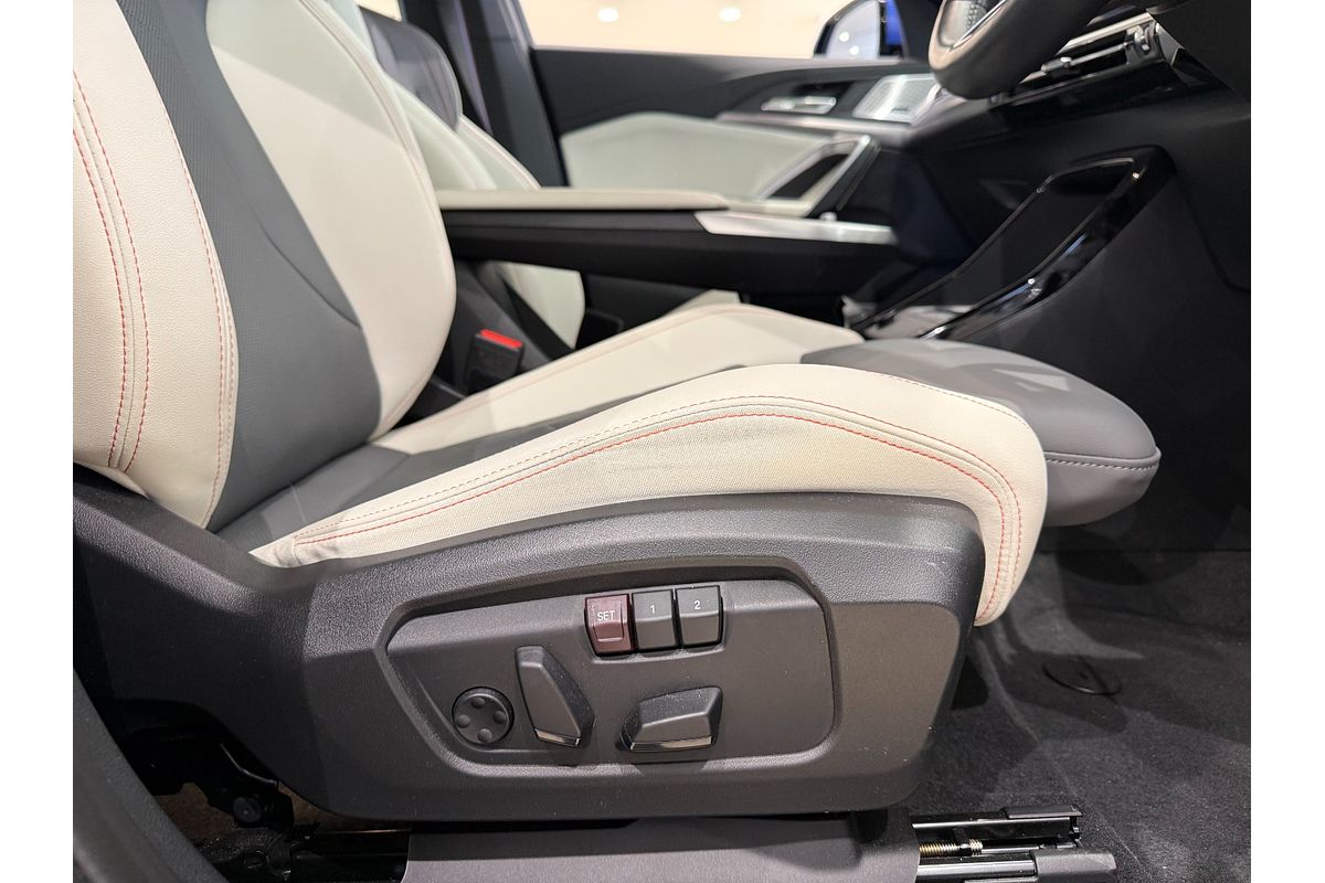 2024 BMW iX2 xDrive30 M Sport U10