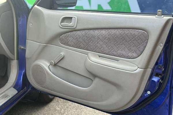 2000 Toyota Corolla Ascent AE112R