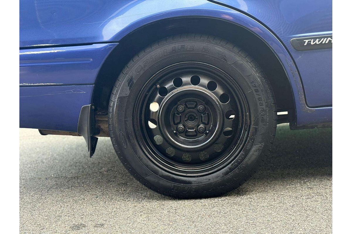 2000 Toyota Corolla Ascent AE112R