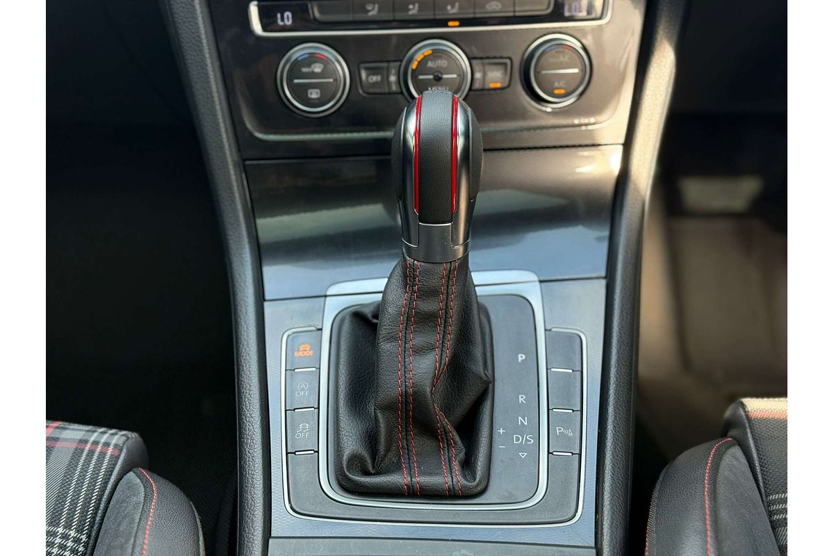 2015 Volkswagen Golf GTI Performance 7