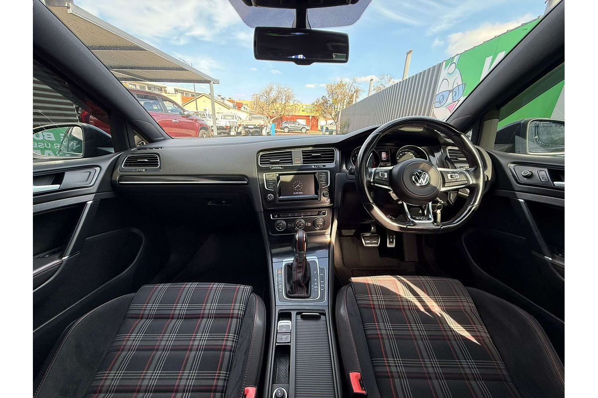 2015 Volkswagen Golf GTI Performance 7