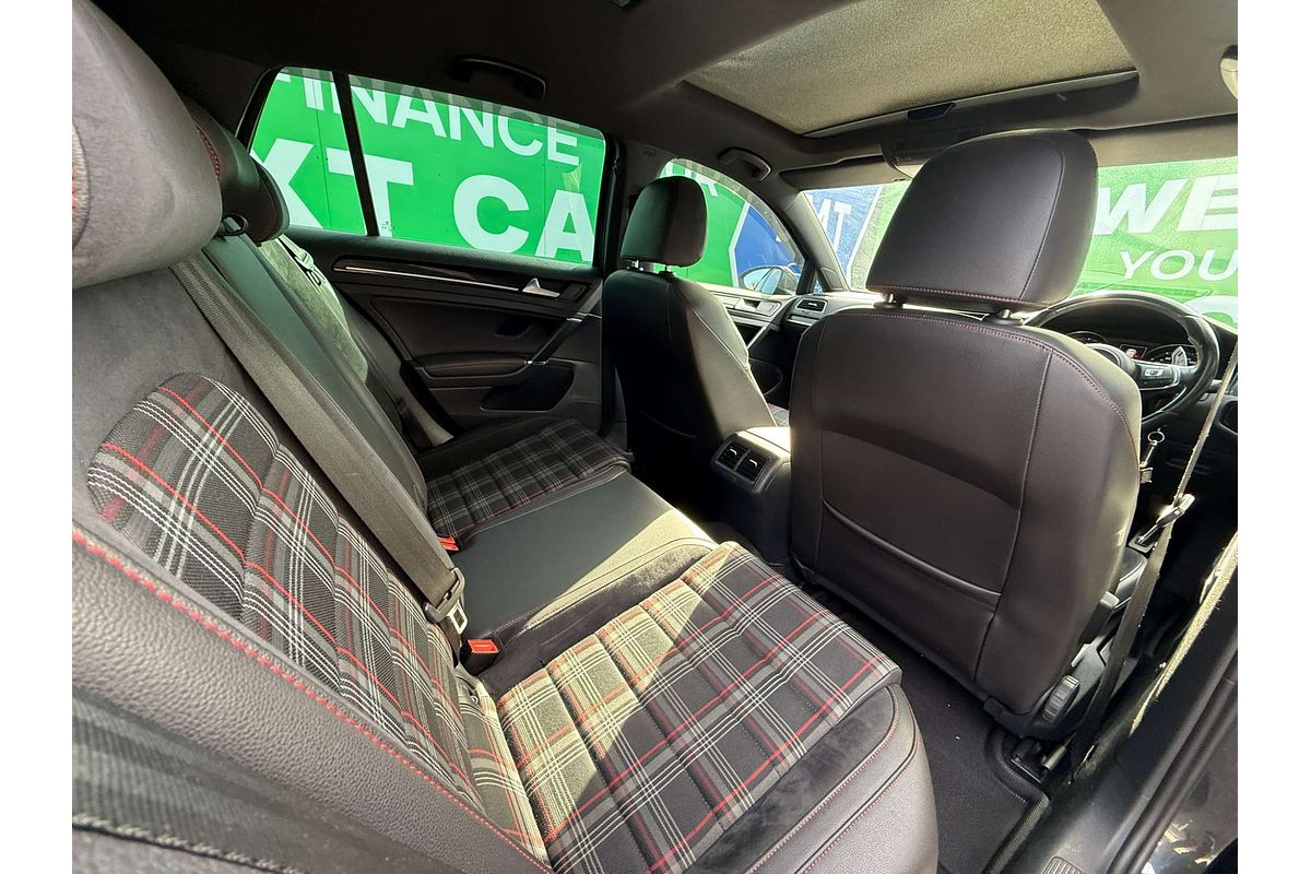 2015 Volkswagen Golf GTI Performance 7
