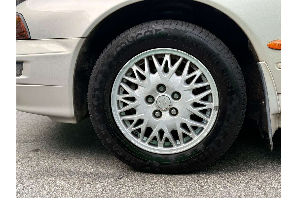 1997 Mitsubishi Verada Xi KE