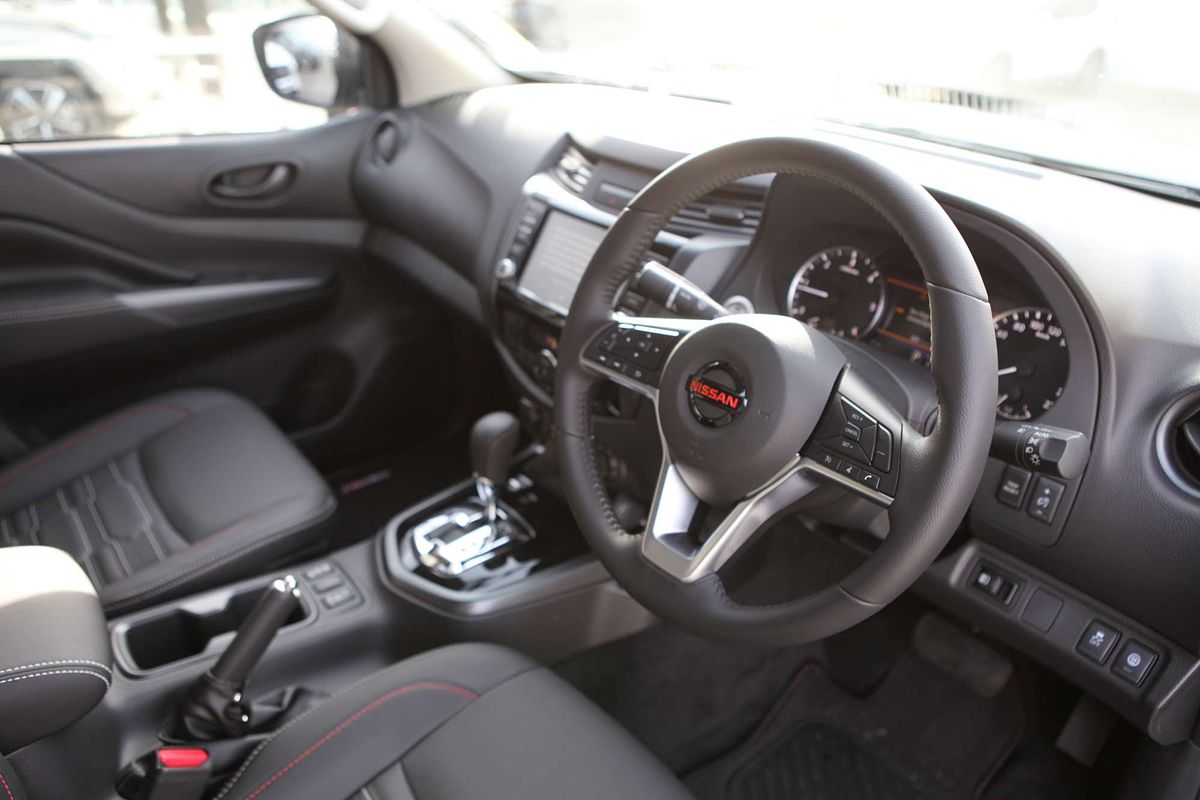 2025 Nissan Navara PRO-4X D23 4X4
