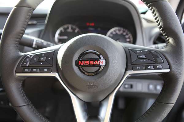 2025 Nissan Navara PRO-4X D23 4X4