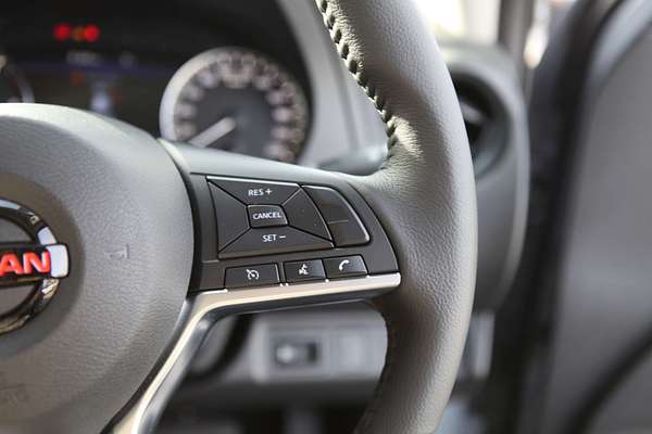 2025 Nissan Navara PRO-4X D23 4X4