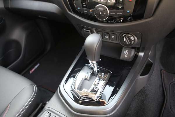 2025 Nissan Navara PRO-4X D23 4X4