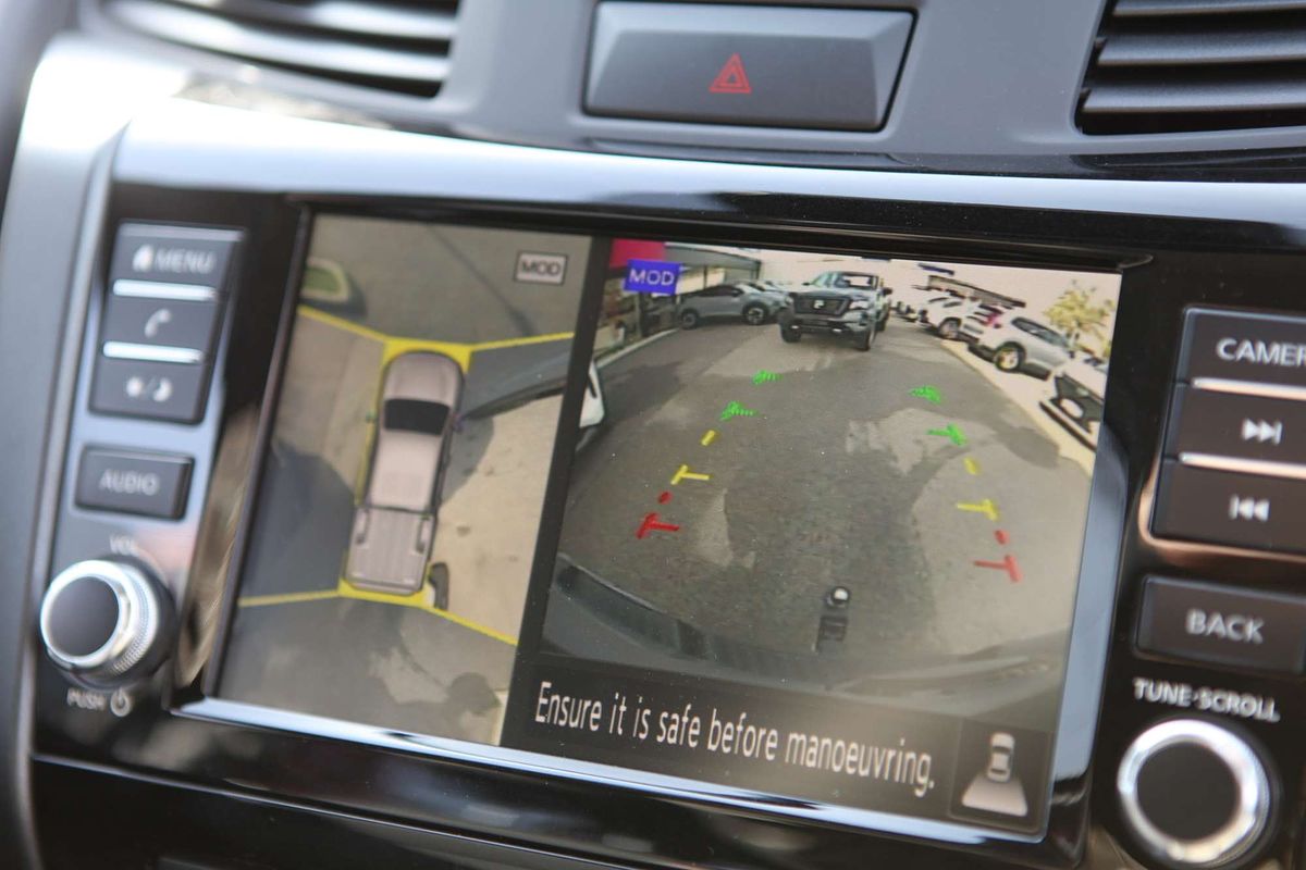 2025 Nissan Navara PRO-4X D23 4X4