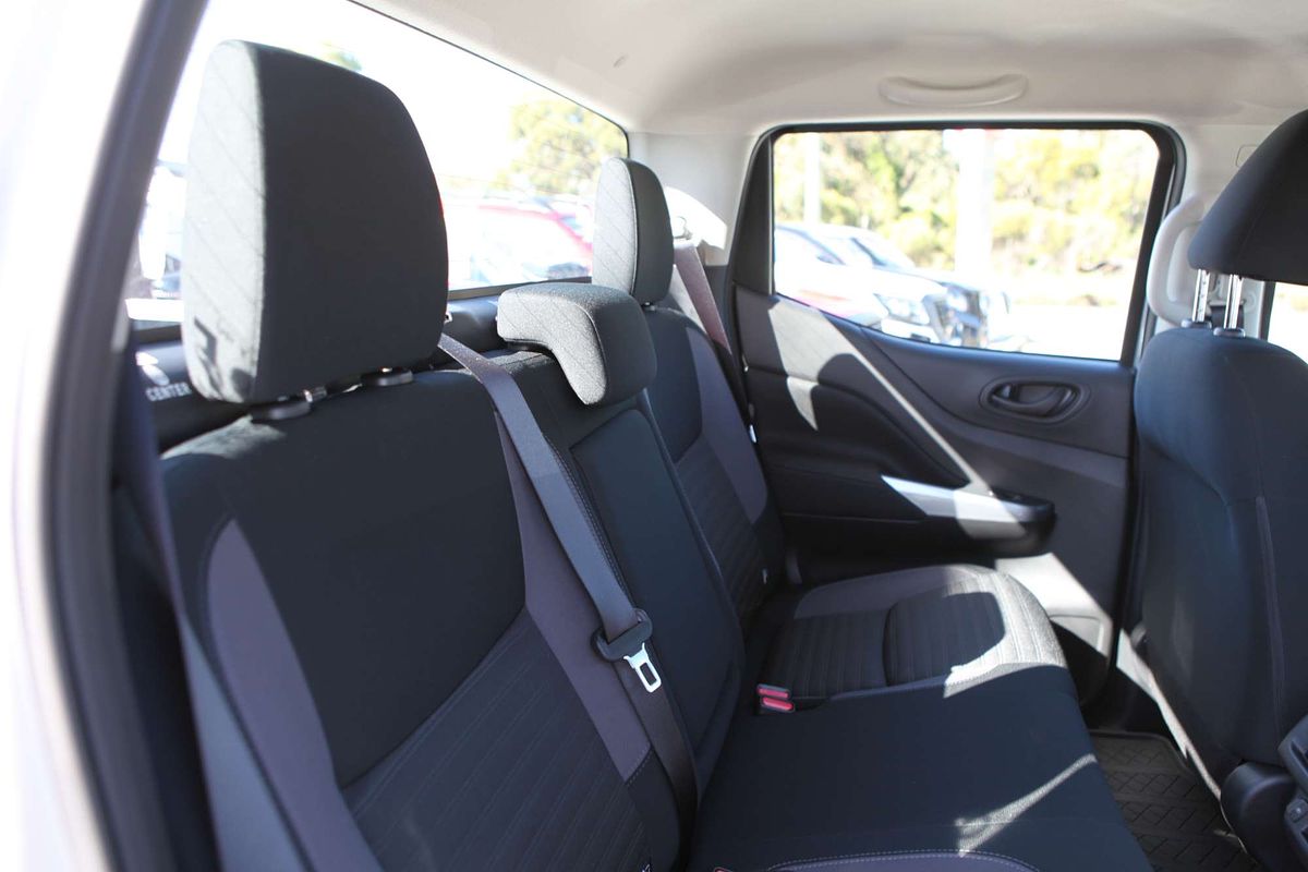 2025 Nissan Navara SL Warrior D23 4X4