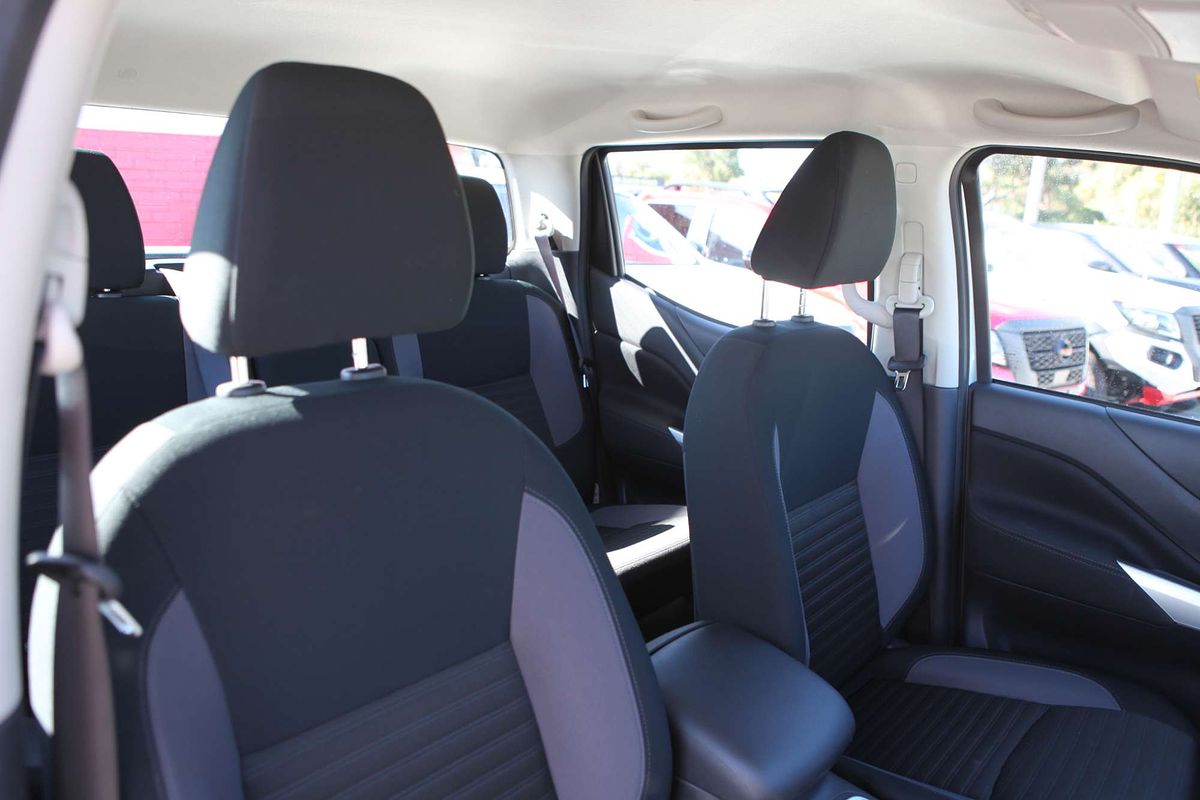 2025 Nissan Navara SL Warrior D23 4X4