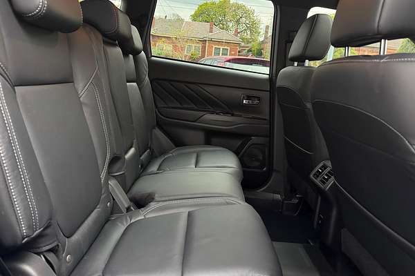 2020 Mitsubishi Outlander PHEV Exceed ZL