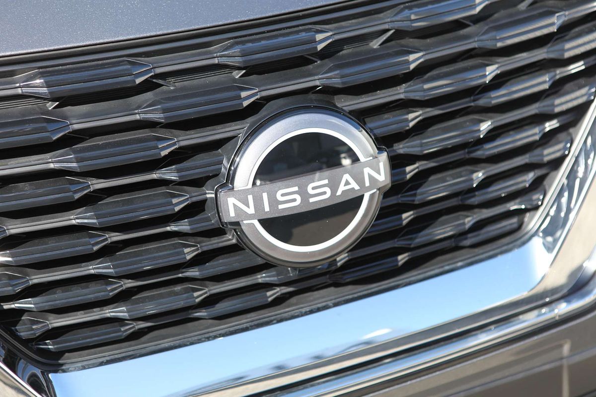 2025 Nissan X-TRAIL ST T33