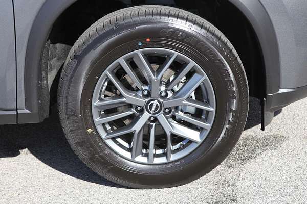 2025 Nissan X-TRAIL ST T33