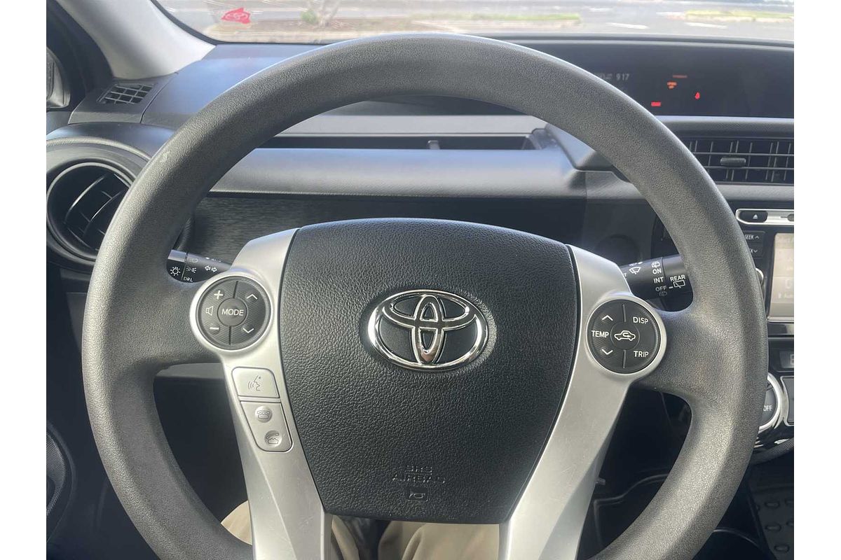 2015 Toyota Prius C One