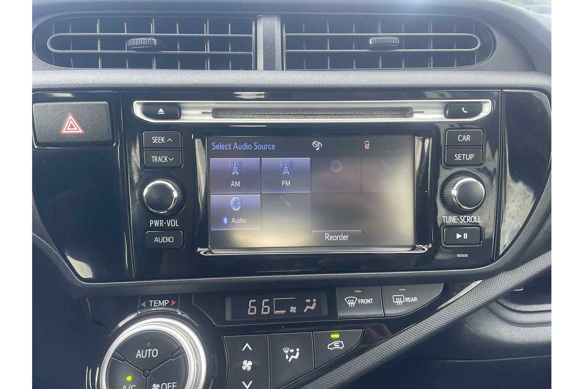 2015 Toyota Prius C One