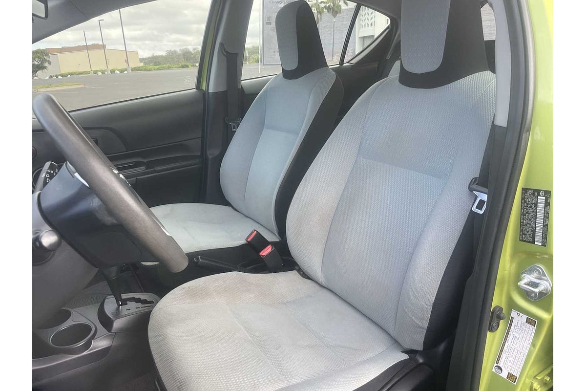 2015 Toyota Prius C One