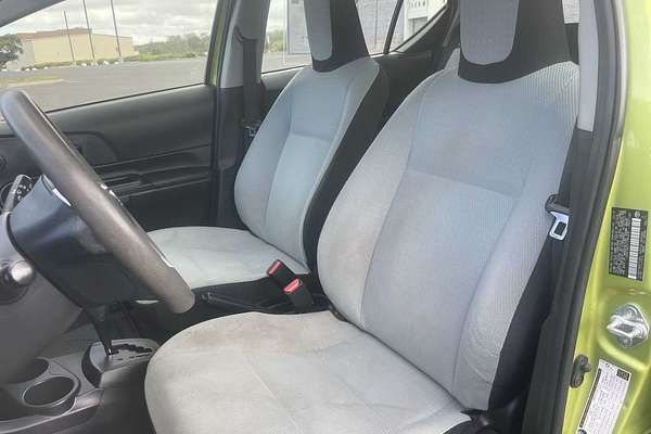 2015 Toyota Prius C One