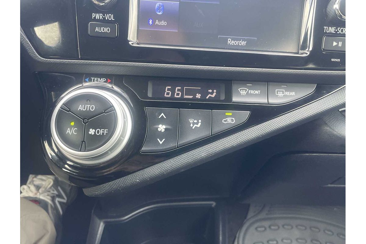 2015 Toyota Prius C One