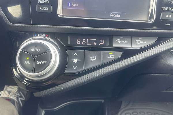 2015 Toyota Prius C One