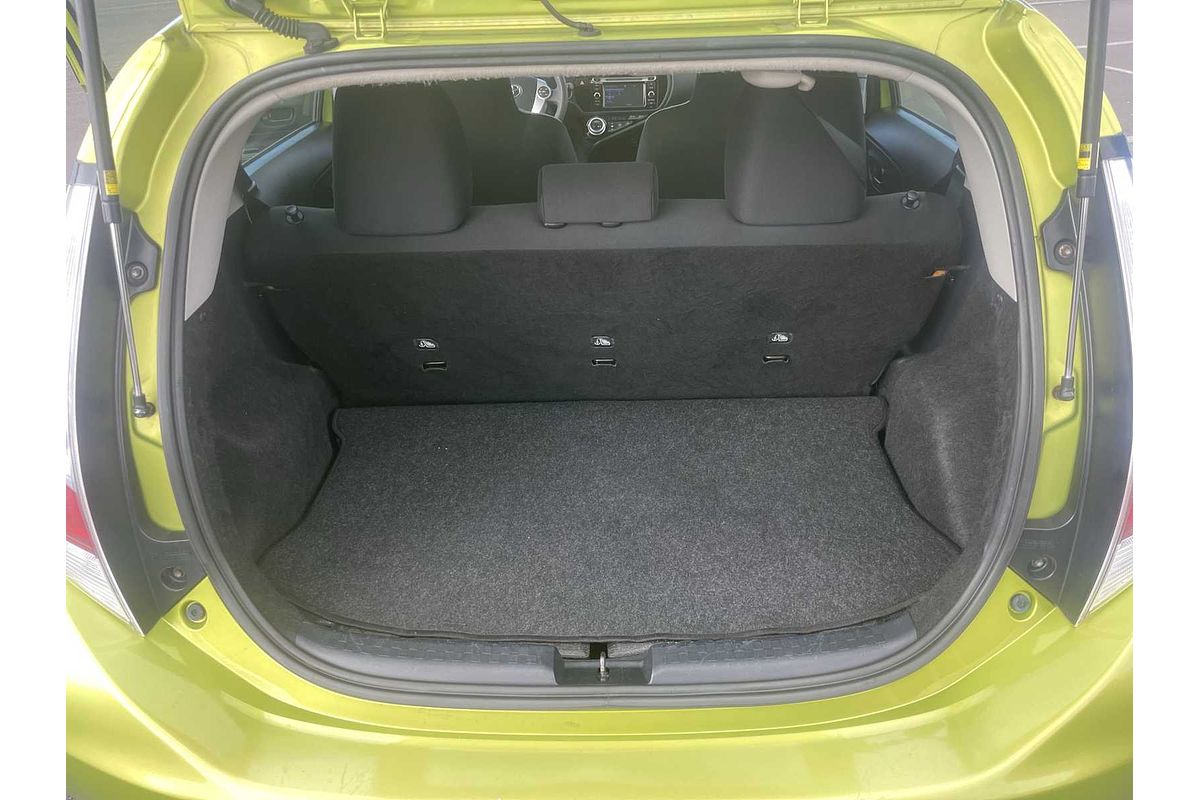 2015 Toyota Prius C One