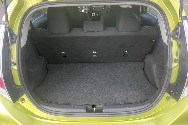 2015 Toyota Prius C One