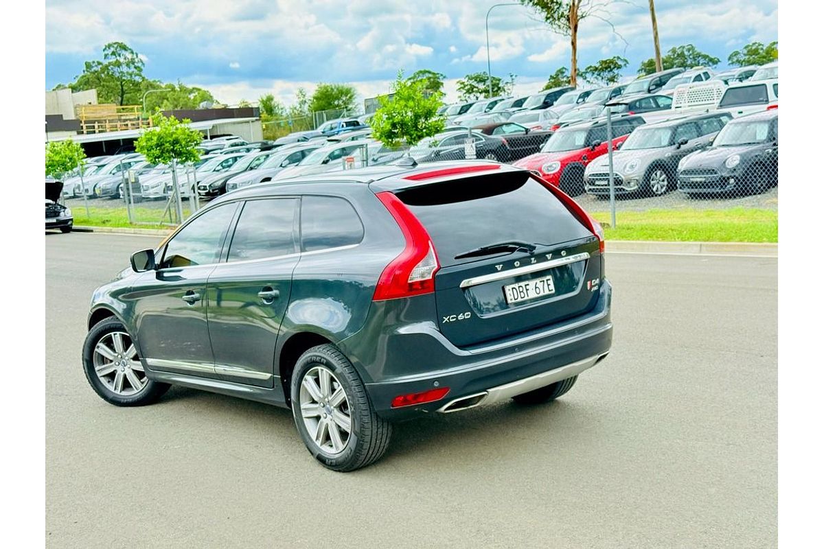 2015 Volvo XC60 D4 Luxury