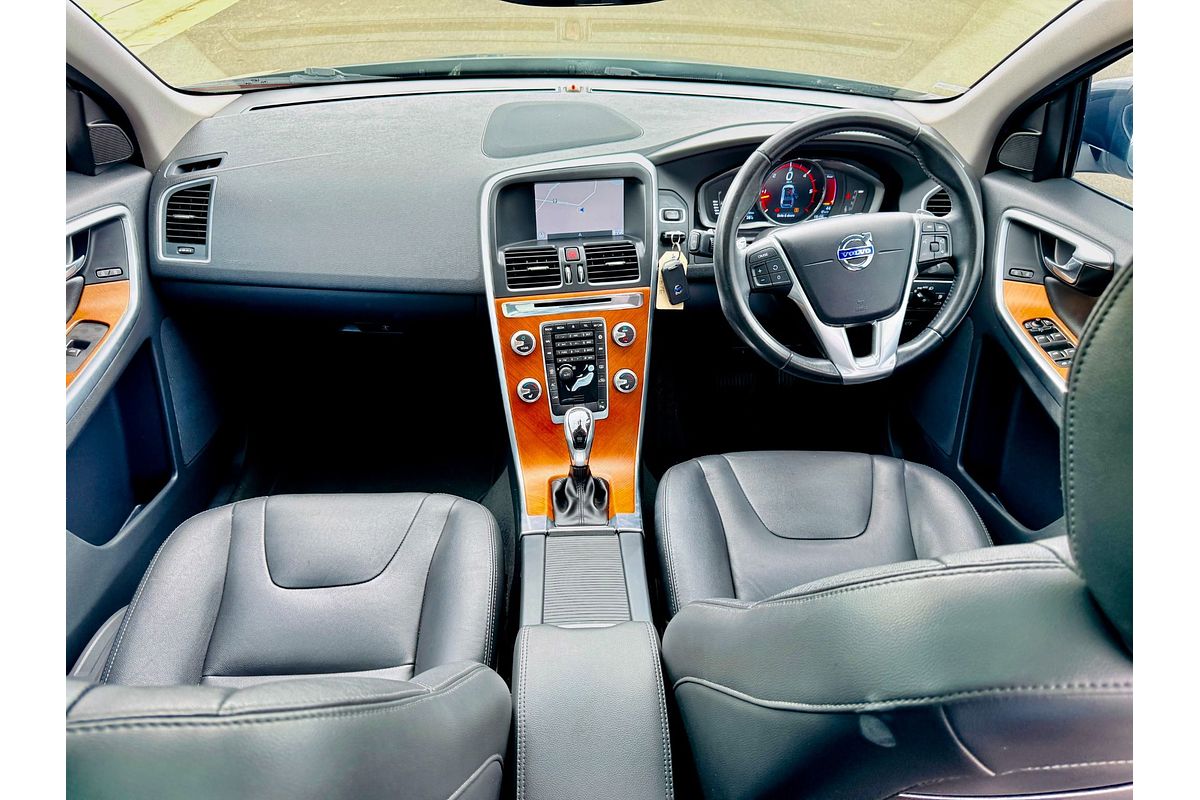 2015 Volvo XC60 D4 Luxury