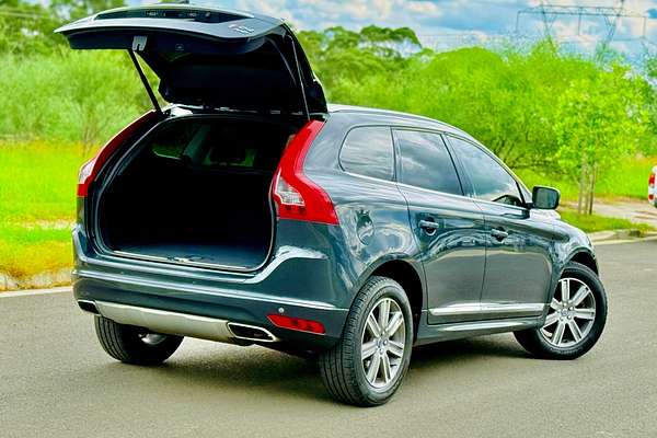 2015 Volvo XC60 D4 Luxury