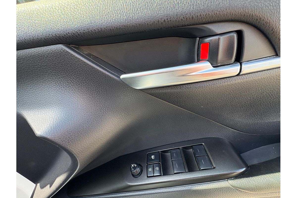 2021 Toyota Camry Ascent AXVH70R