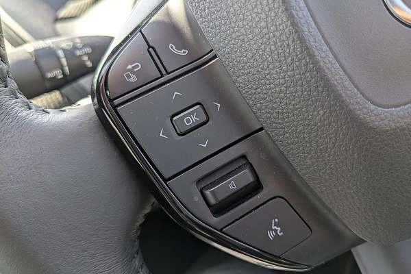 2023 Toyota bZ4X XEAM10R