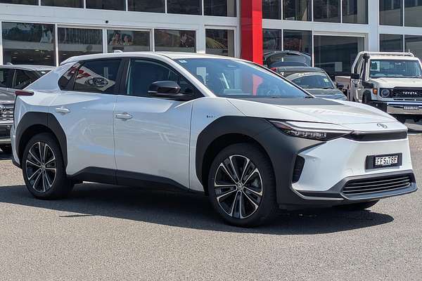 2023 Toyota bZ4X XEAM10R