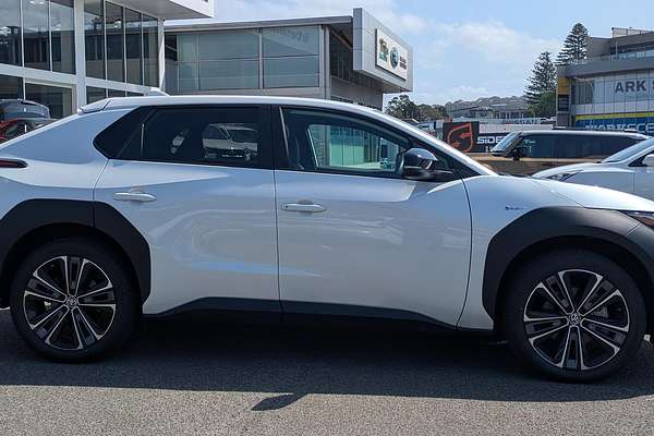 2023 Toyota bZ4X XEAM10R