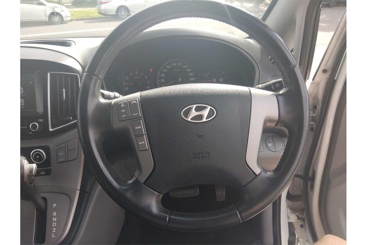 2016 Hyundai iMax TQ3-W Series II