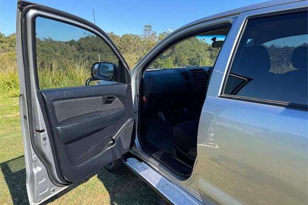 2015 Toyota Hilux SR KUN26R 4X4