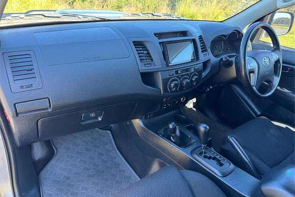 2015 Toyota Hilux SR KUN26R 4X4
