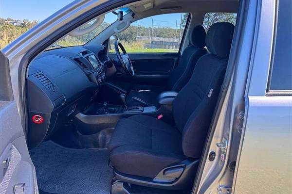 2015 Toyota Hilux SR KUN26R 4X4