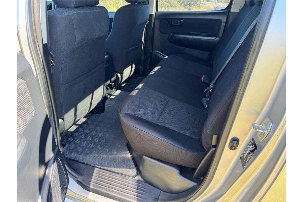 2015 Toyota Hilux SR KUN26R 4X4
