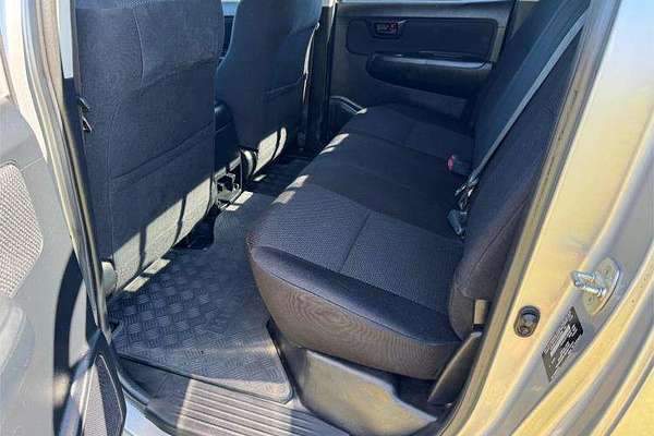 2015 Toyota Hilux SR KUN26R 4X4