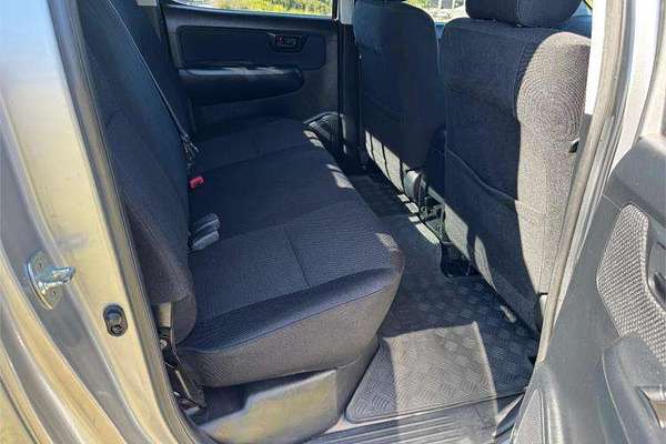 2015 Toyota Hilux SR KUN26R 4X4