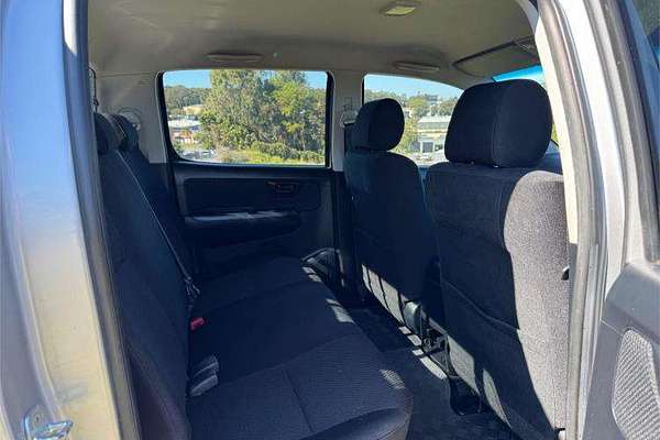 2015 Toyota Hilux SR KUN26R 4X4