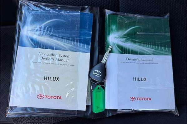 2015 Toyota Hilux SR KUN26R 4X4